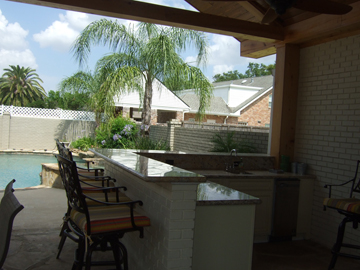 The Finished Outdoor Bar